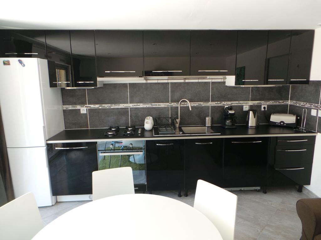Appartement Vue Montagne Garéoult Εξωτερικό φωτογραφία